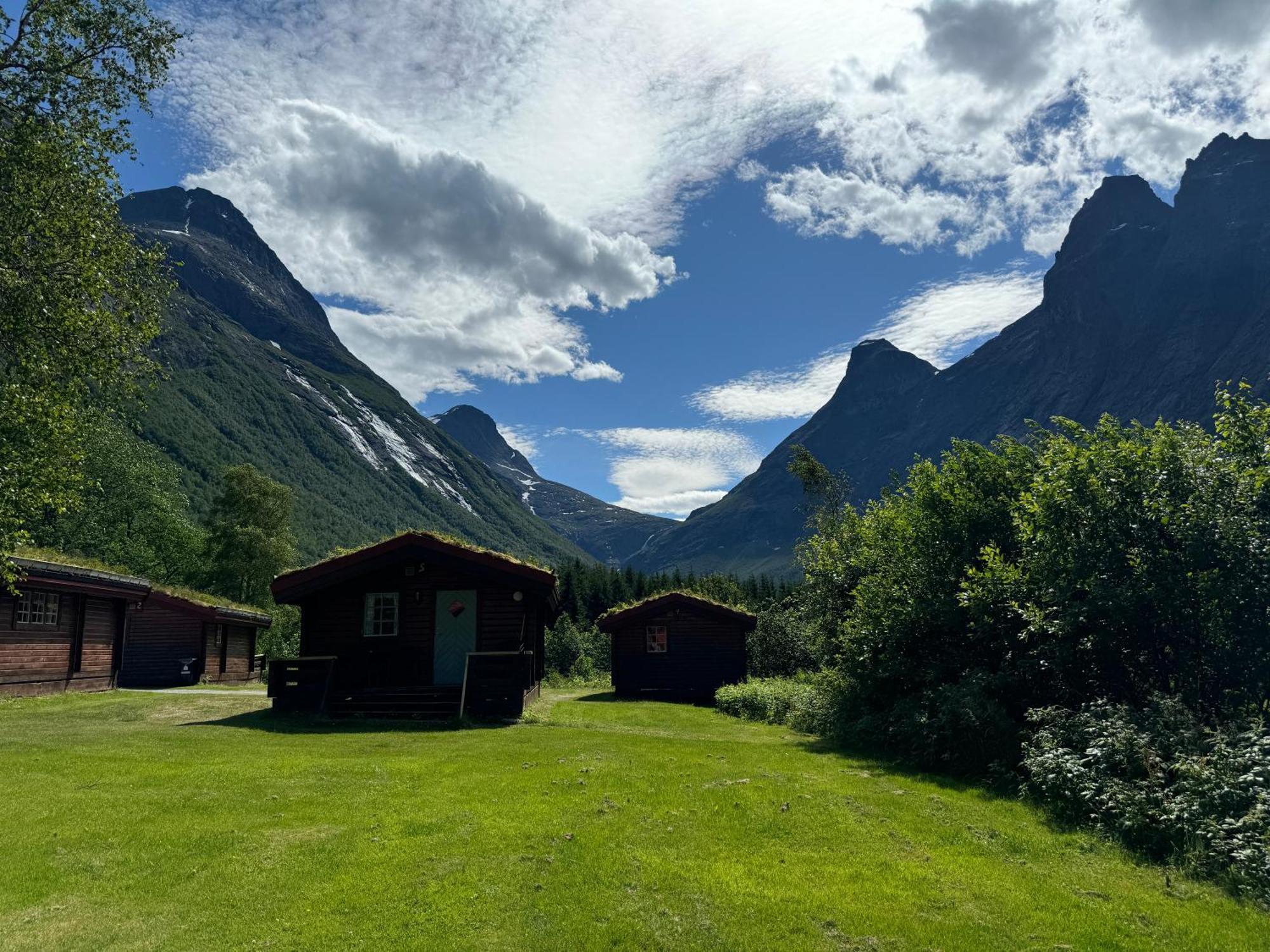 Trollstigen Camping And Gjestegard Åndalsnes Exterior foto